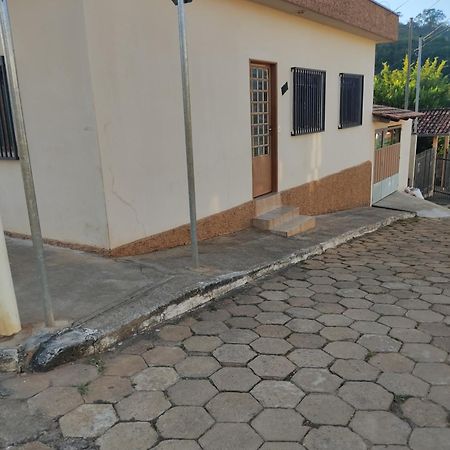 Carla Maria São Roque de Minas Exterior foto
